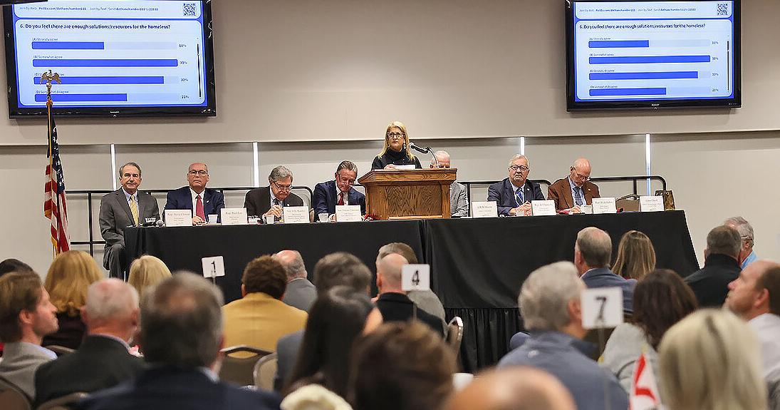 Dothan Area Chamber of Commerce Hosts Issues Breakfast