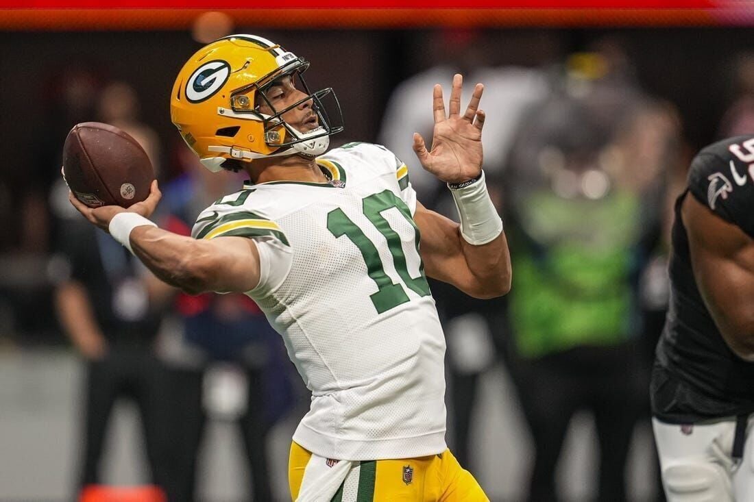 NFL Betting Picks Week 1: Player Props for Packers at Bears