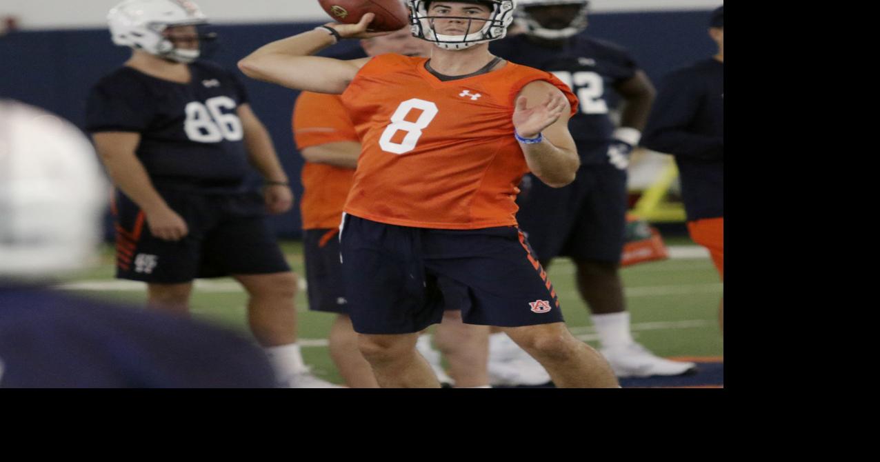 Jarrett Stidham performs well in Auburn Pro Day