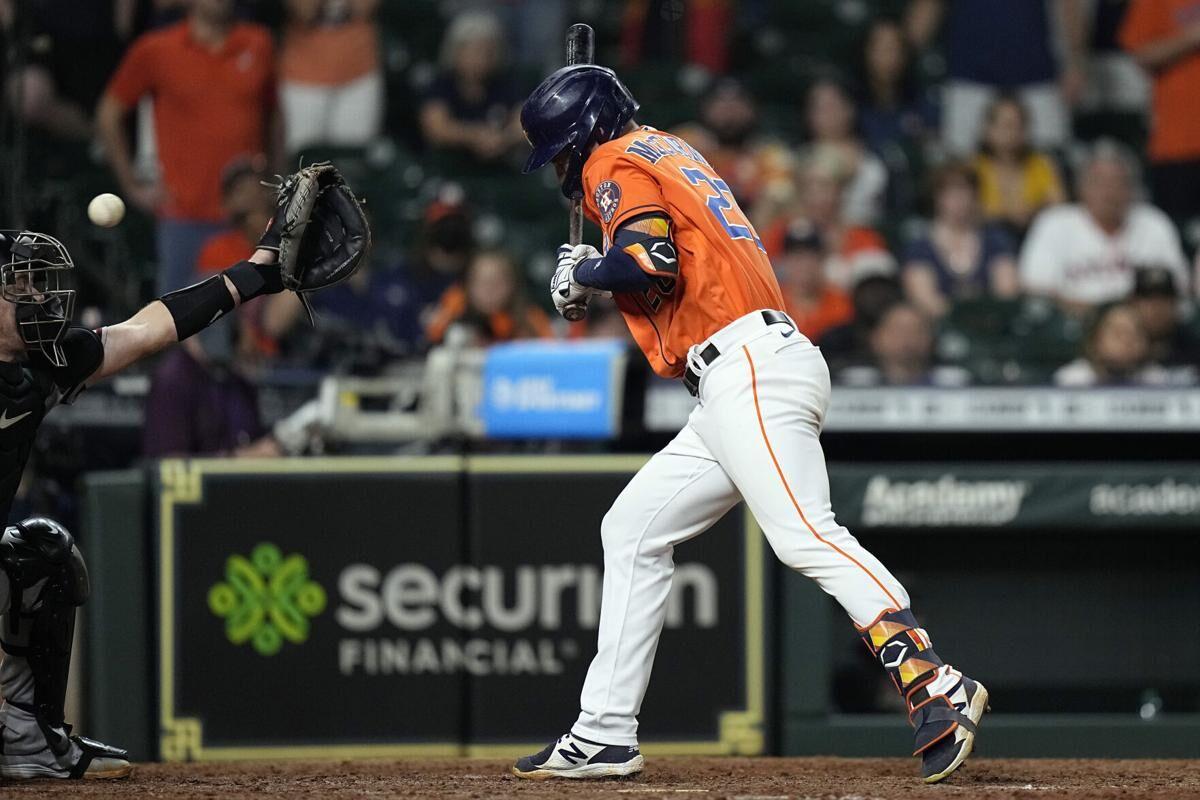 Houston Astros: Kyle Tucker ejected for arguing call vs. Twins