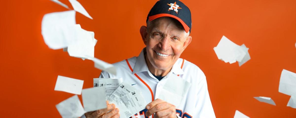 Mattress Mack drops $2 million bet on Astros to win World Series