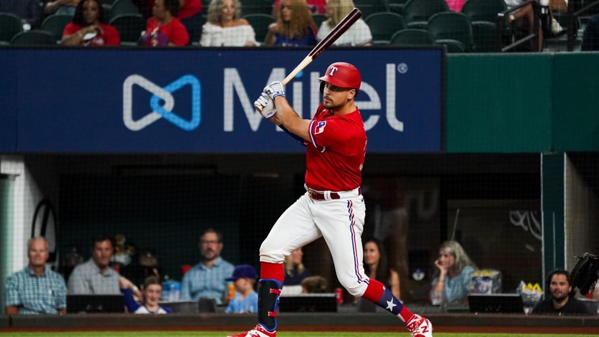 Texas Wins 6-5 on Adolis Garcia's WALK-OFF Home Run