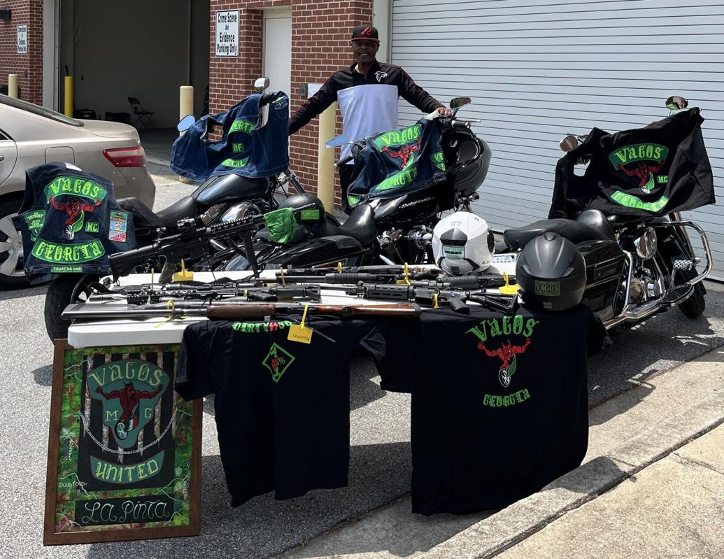 Motorcycle gang members arrested after bar fight, police say ...