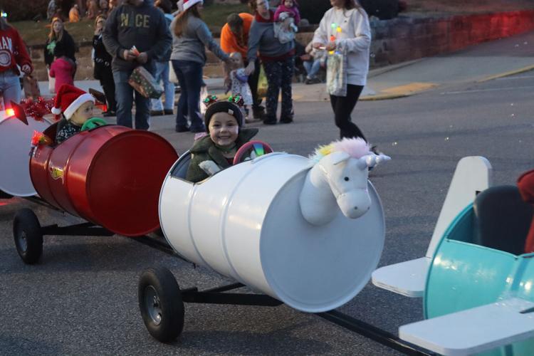 Tell City Christmas Parade helps make Tell City Strong Perry County