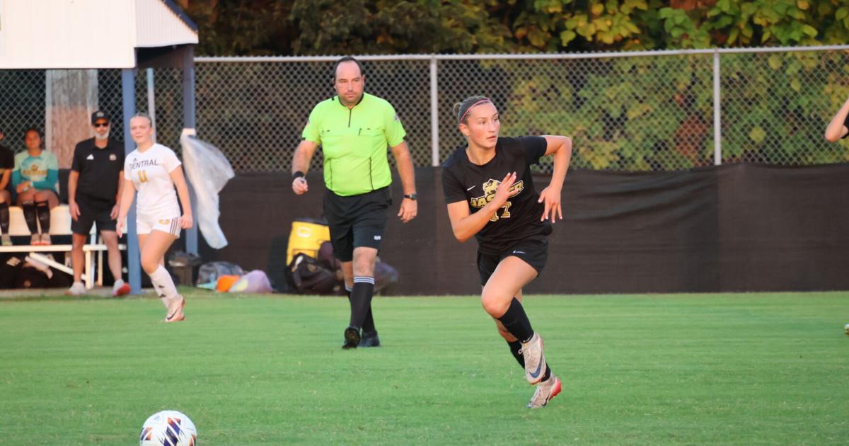 Jasper girls to open season today
