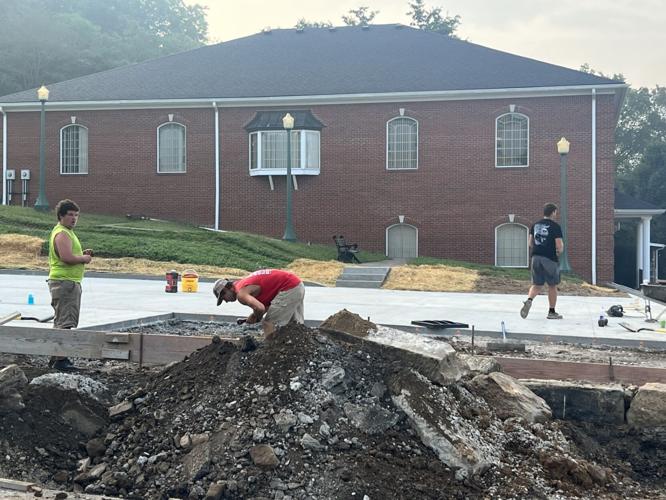 New parking lot completed at the Cannelton Library and City Hall
