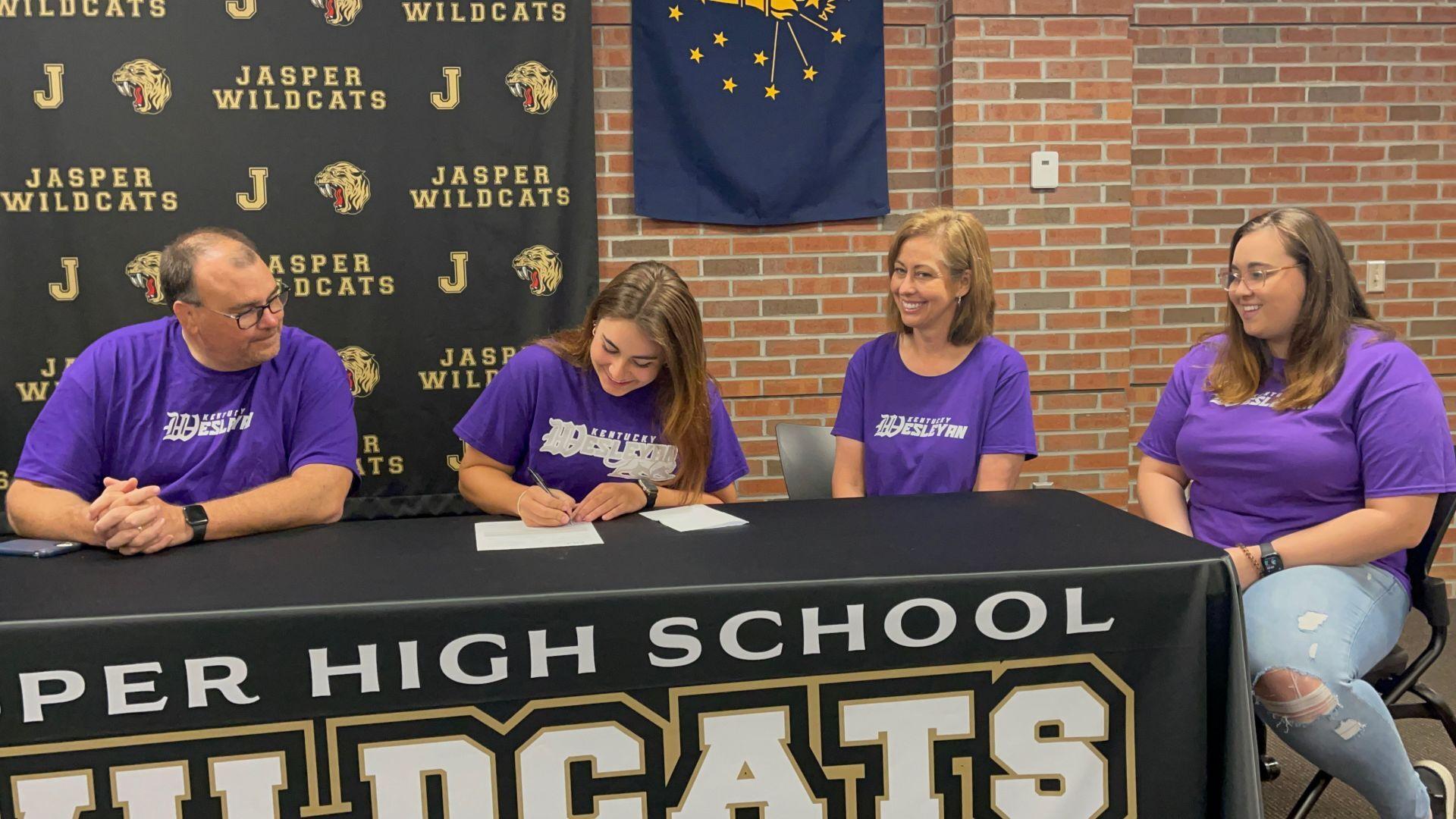 Matheis signs with Kentucky Wesleyan Softball Sports