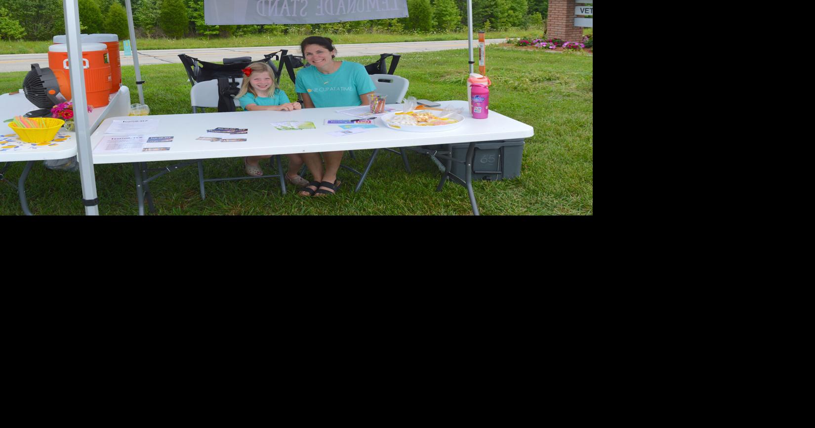 Isaiah 117 House offers lemonade to support children
