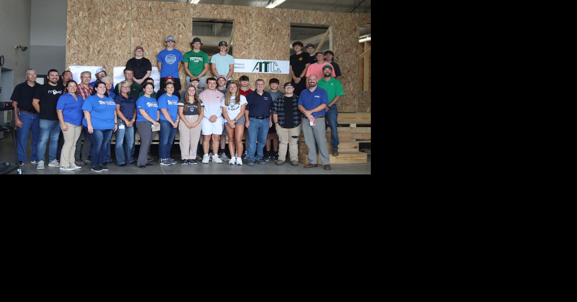 The Commodores construction take on large project Perry County News