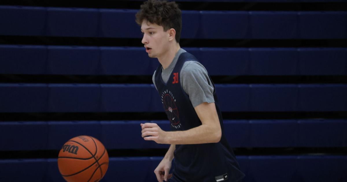 Pascal Wetzstein Wetzel working on things with Pats | Sports | duboiscountyherald.com