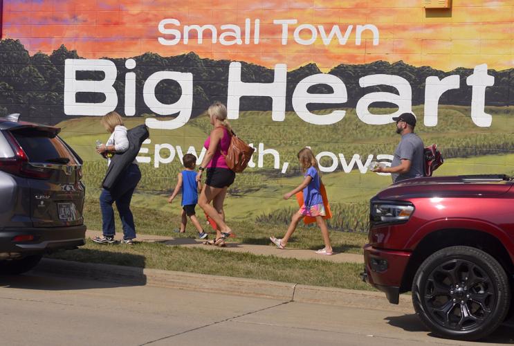 Town and Country Days parade celebrates all things Epworth News