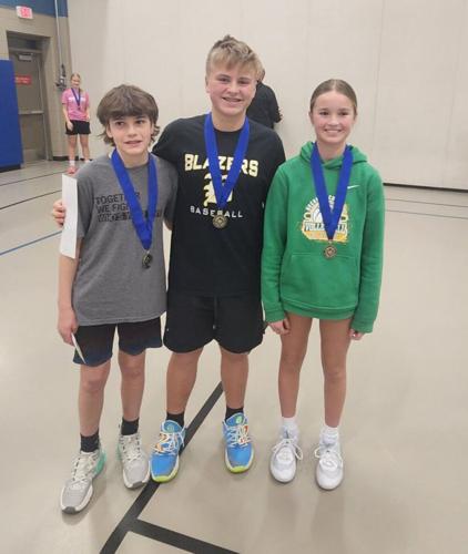 Trio excels in free throw contest Sports dyersvillecommercial com