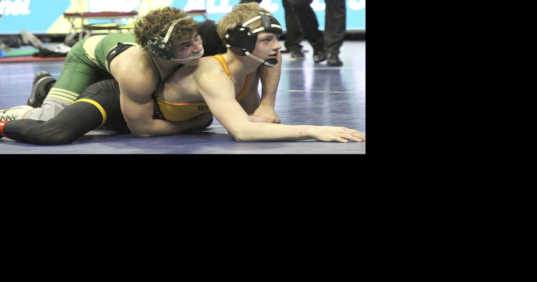 Hunter makes podium state wrestling | Sports | dyersvillecommercial.com