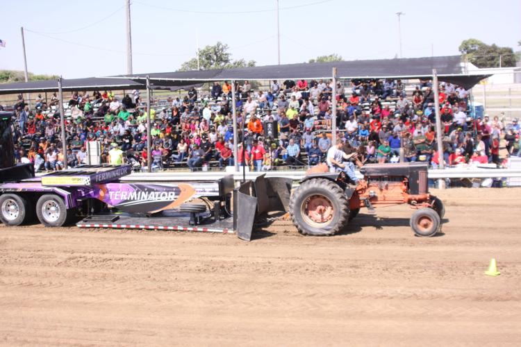 New Vienna holds annual Tractor Pull News