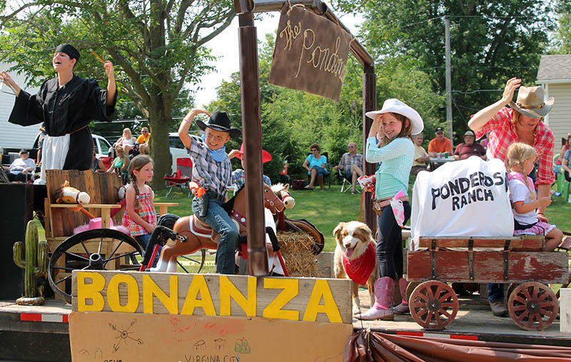 Epworth Town and Country Days parade Multimedia