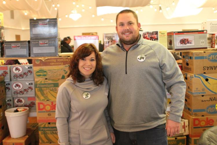 Commercial Club location a hit with vendors, toy enthusiasts News