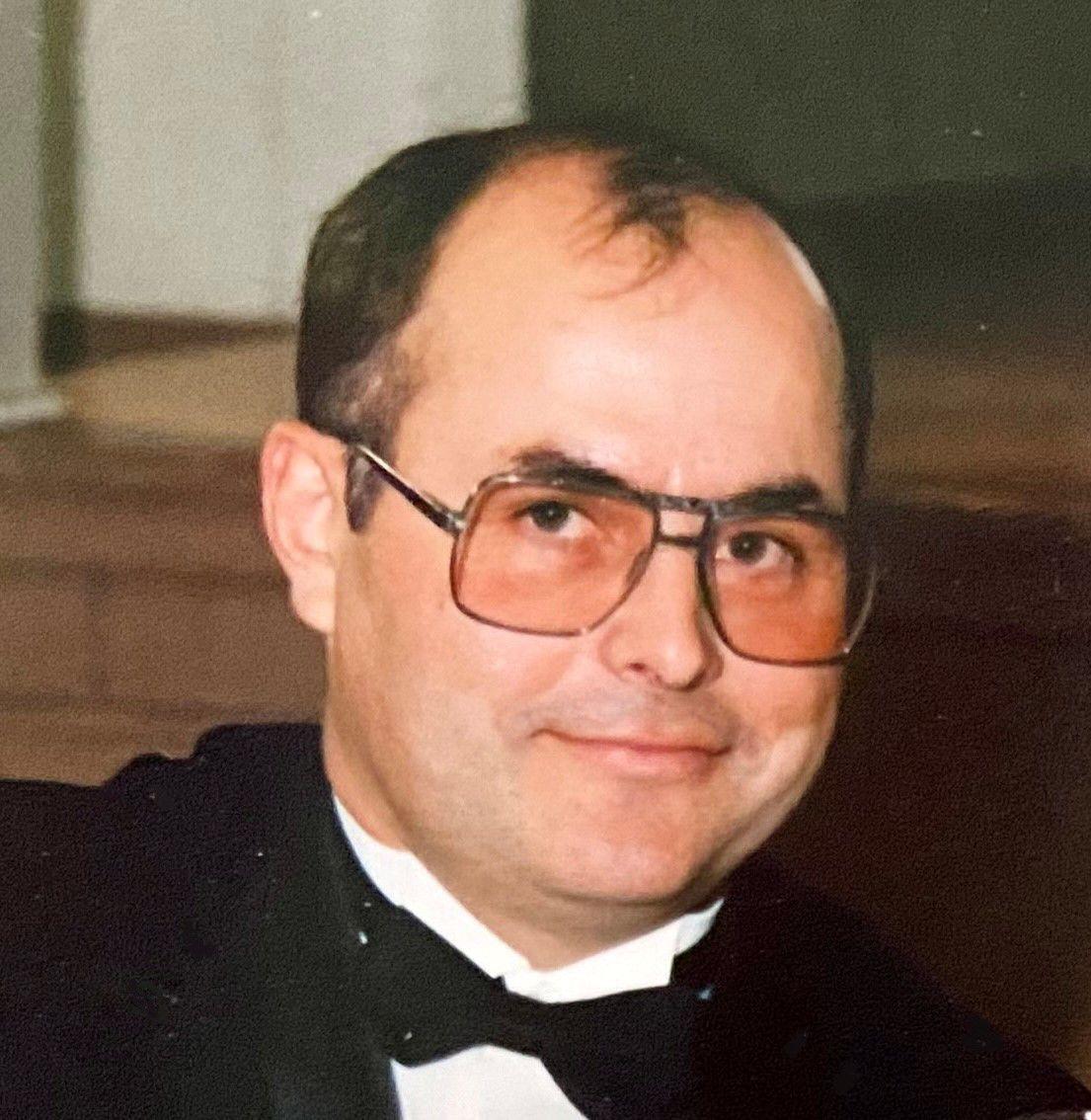 James P. Deutmeyer Obituaries