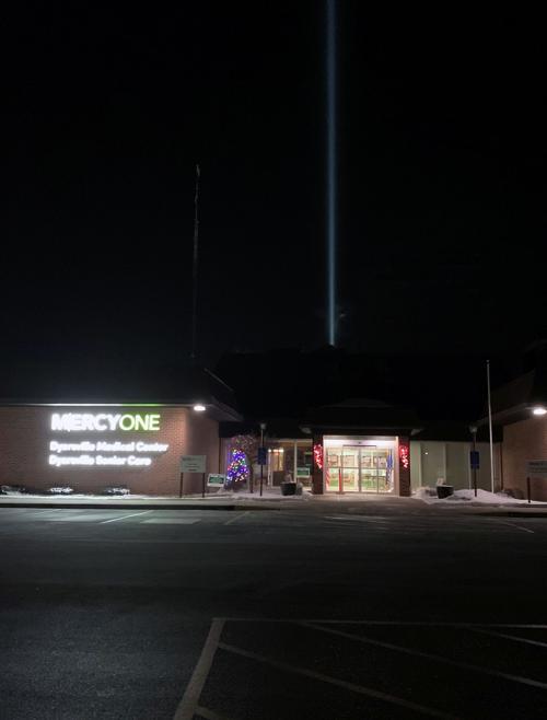 dcx-01132021-nws-mercyonelights