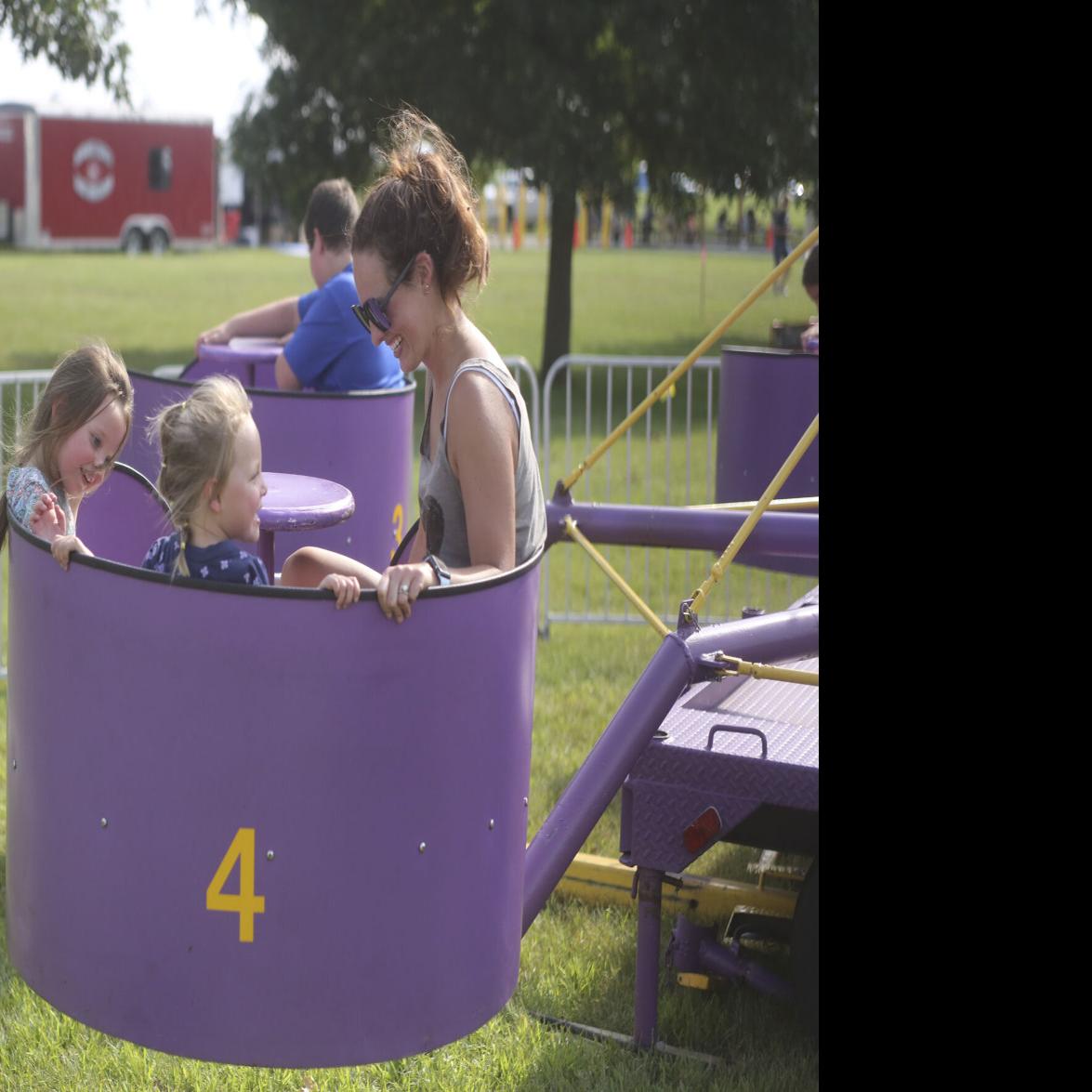 Dyersville Commercial