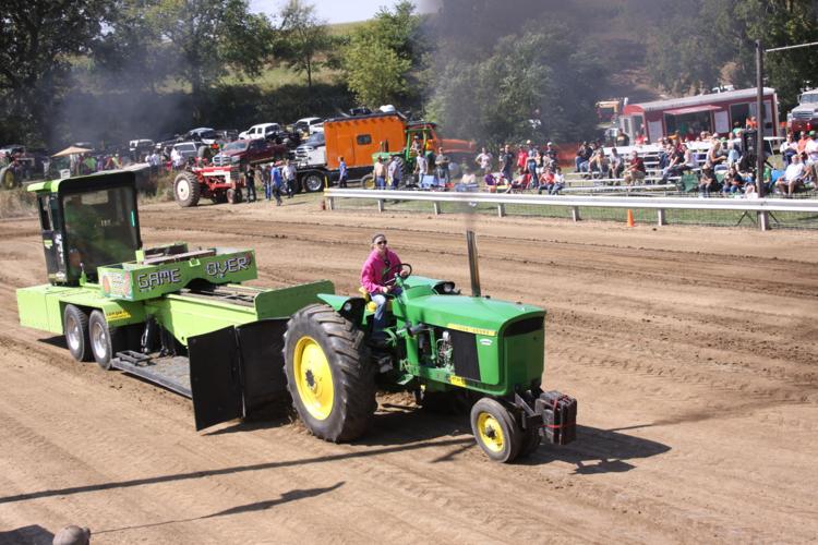 New Vienna holds annual Tractor Pull News