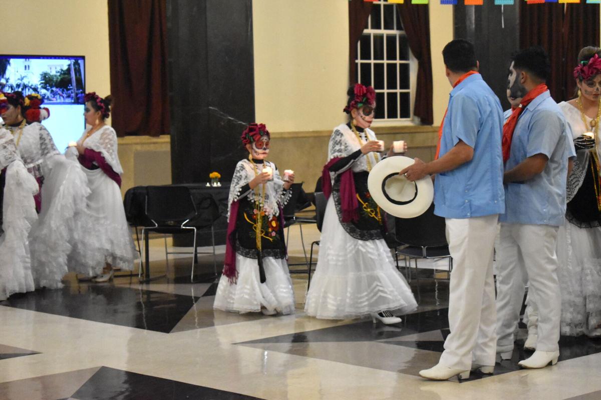 Día de los Muertos Masquerade