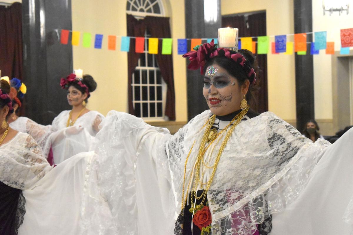 Día de los Muertos Masquerade