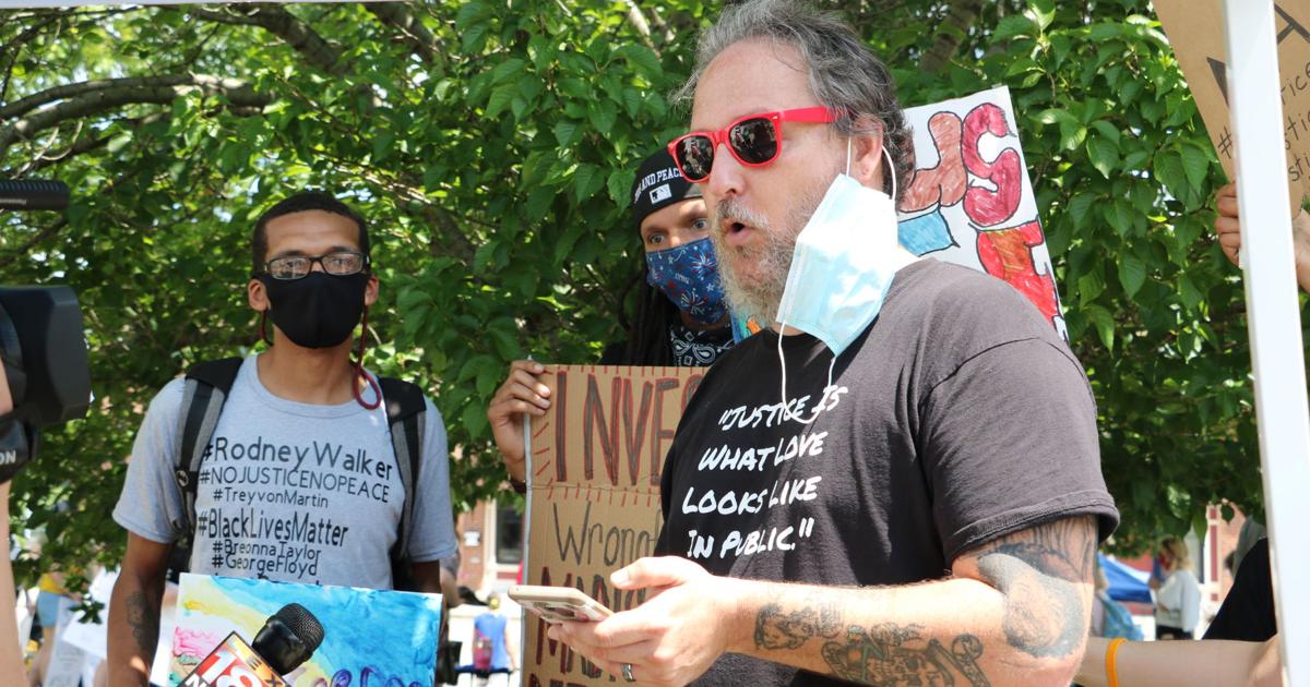 EKU professor Carl Root demands justice for Rodney Walker | News ...