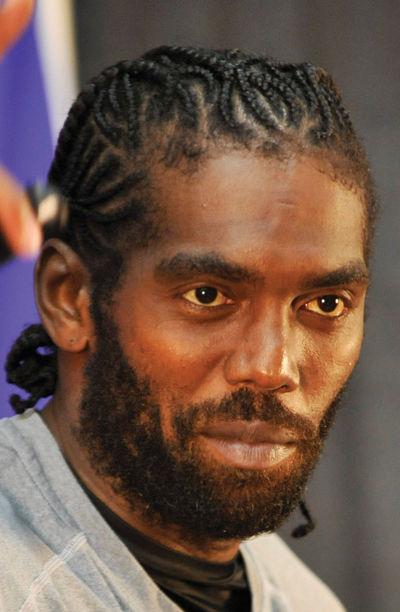 Reunion ends as Vikings cut ties with Randy Moss