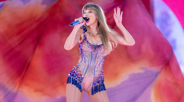 Super Bowl Halftime Show Odds: Taylor Swift 3/1 After Halftime Show Rumors