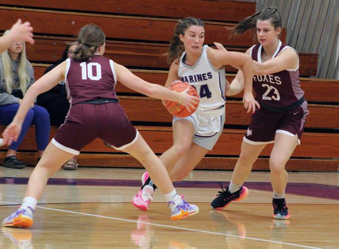 First-half flurry propels Marinette girls to victory over Foxes ...