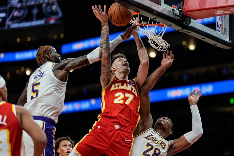 Banged-up Hawks roll to a 122-102 victory over the Lakers as Gueye scores a career-high 21 points | National | ehextra.com