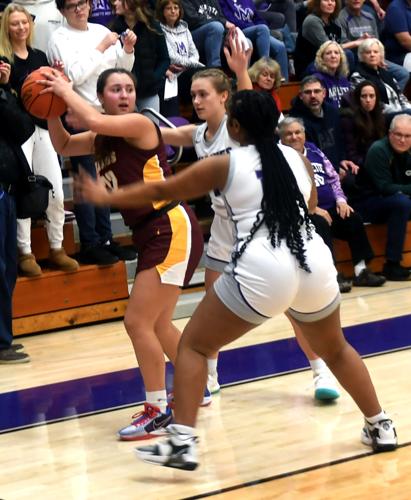 Big first half leads Marinette girls to second straight victory over ...