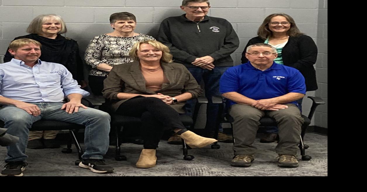 School board OKs budget and community survey | News | ehextra.com