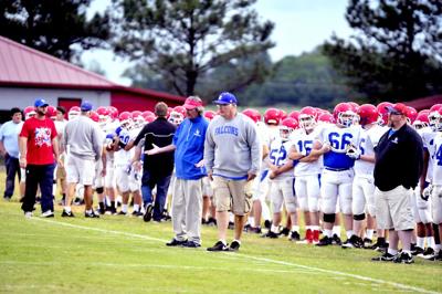 Lc Strong Relief Benefit Friday Night At Lchs Local Sports