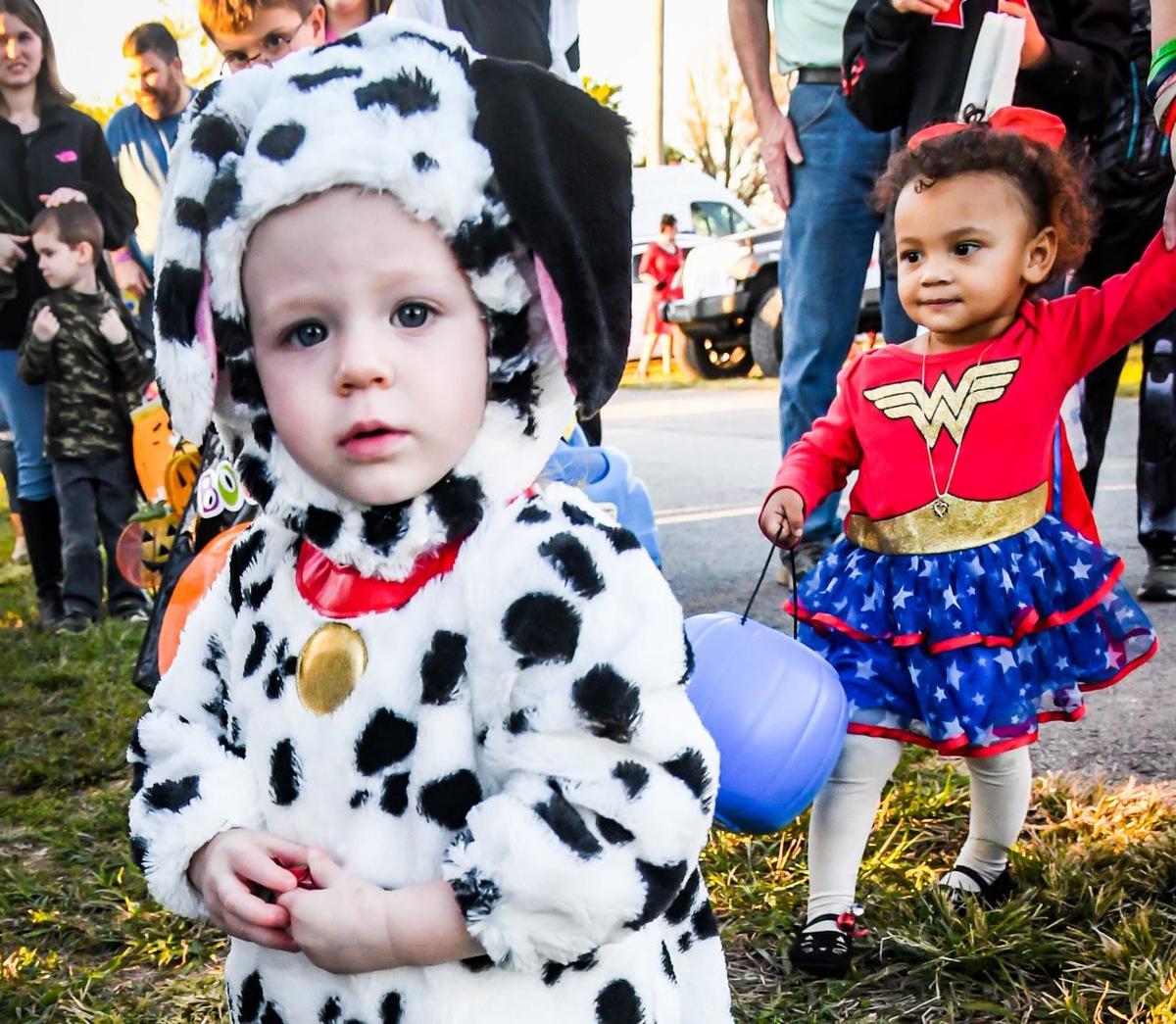 Parks Rec Hosts Trick Or Treat Festival Local Entertainment