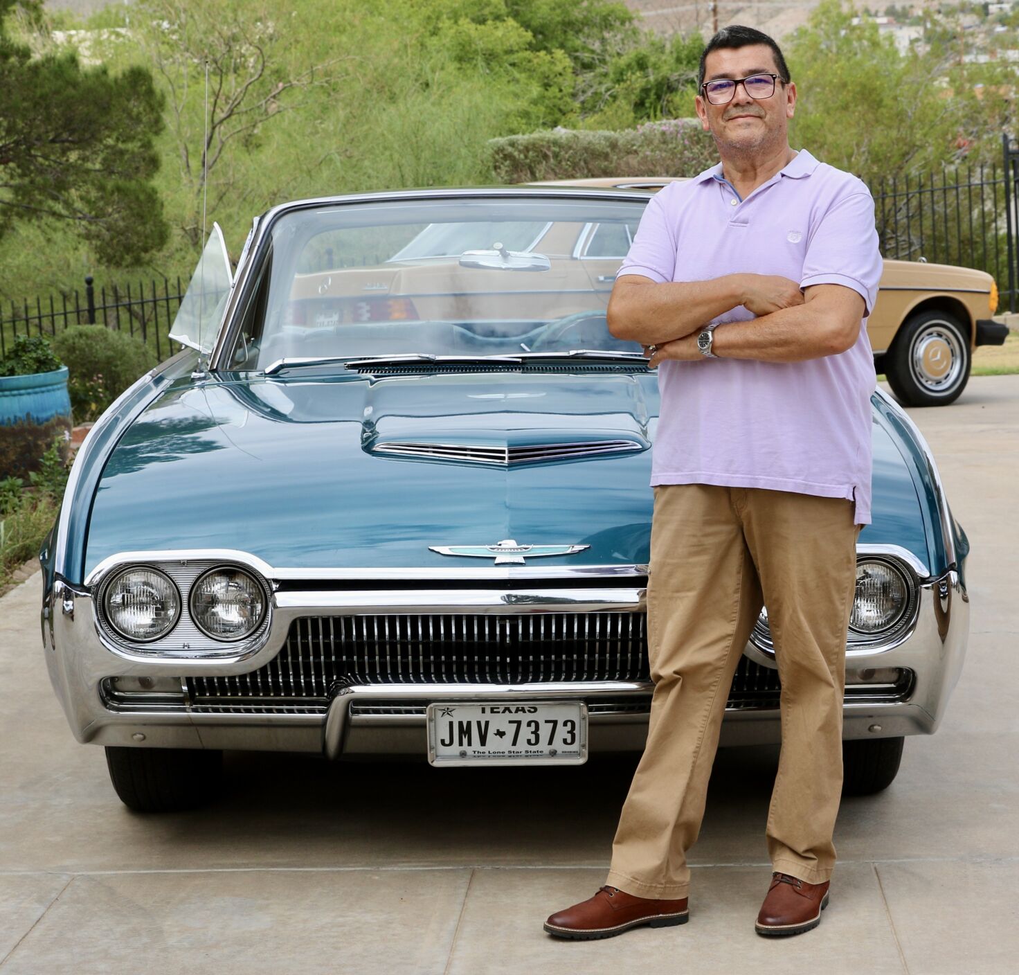 Alfredo Bocanegra's 1963 Ford Thunderbird turns heads | Magazine