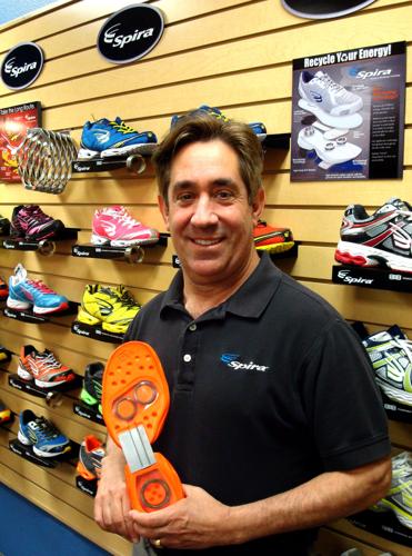 NEW BALANCE WOMEN'S PRINTED IMPACT RUN CROP  The Running Well Store –  Running Shoe Store in Kansas City