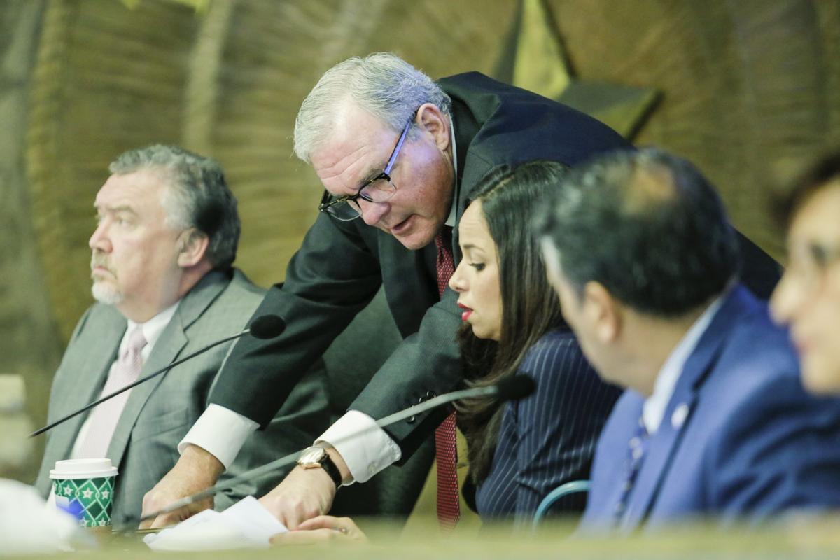 City manager gets contract extension | Local News ...
