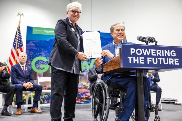 Gov. Abbott touts manufacturing jobs in El Paso Local News