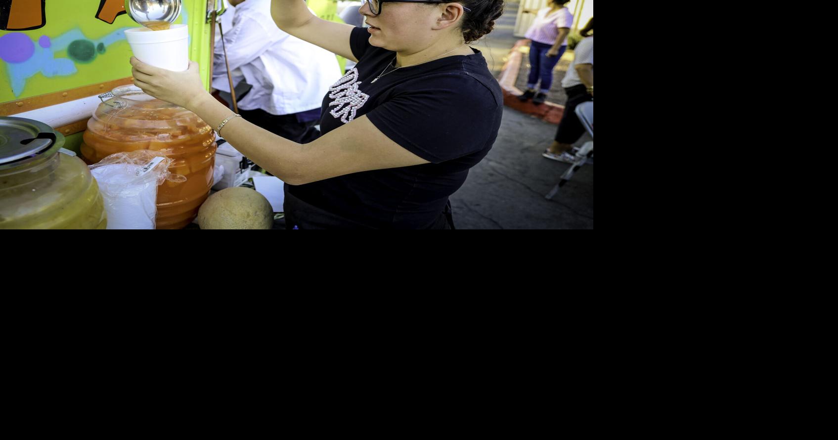 Border Eats on Wheels La Flauta Asesina Food Truck Local Features