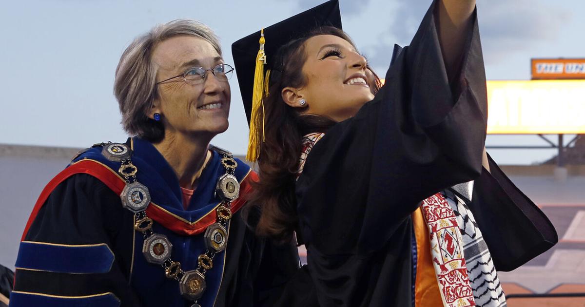 UTEP honors more than 7,800 in commencement | Lifestyle | elpasoinc.com