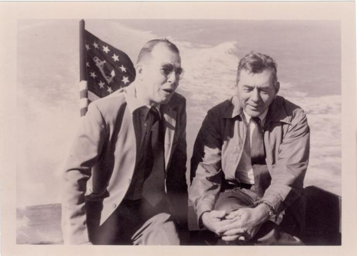 Tom Lea Friends in all places Lifestyle