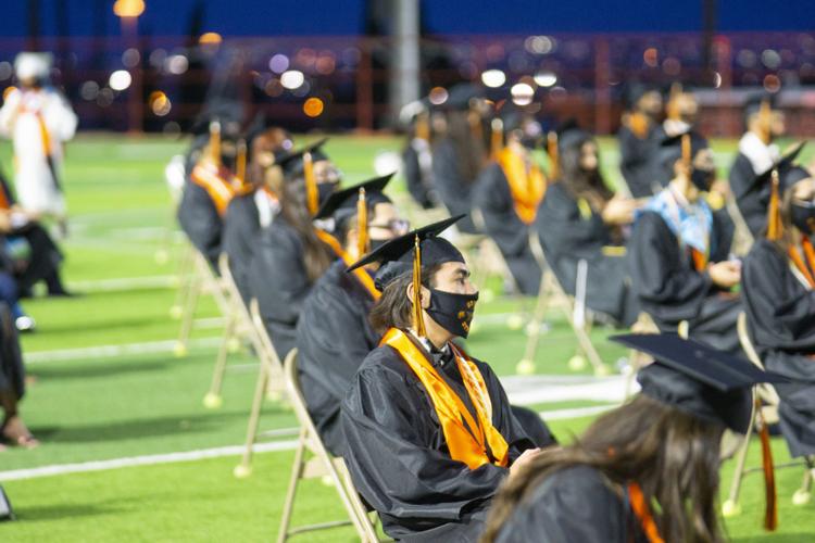 Photos El Paso High School Commencement Ceremony Lifestyle