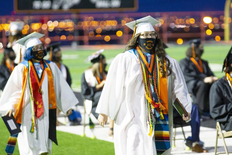 Photos El Paso High School Commencement Ceremony Lifestyle