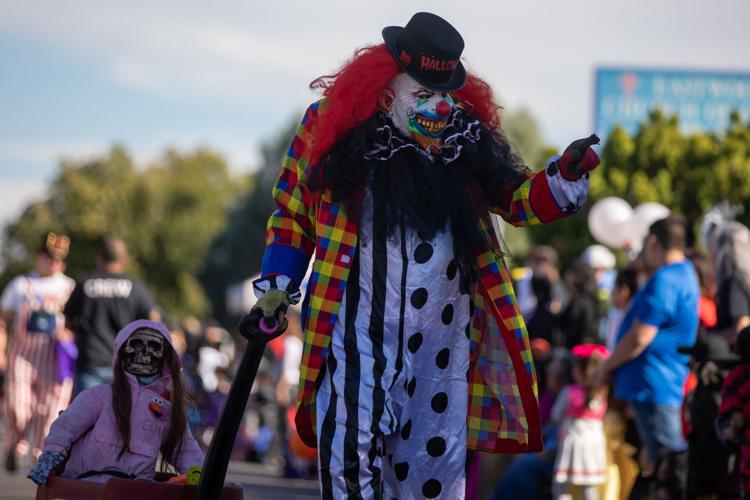 PHOTOS KLAQ Halloween parade Lifestyle
