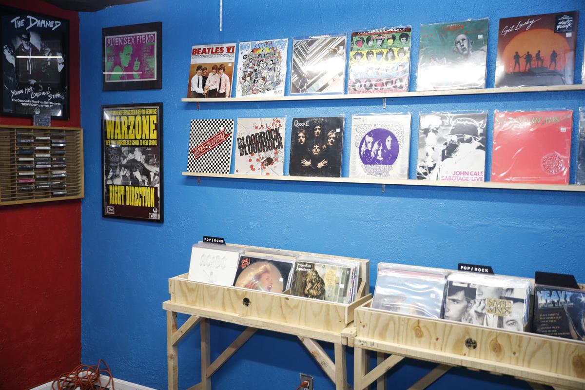 Monarch And Neon Rose Offer More Than Drinks Local Features Elpasoinc Com