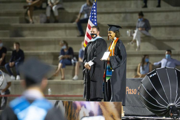 Photos El Paso High School Commencement Ceremony Lifestyle