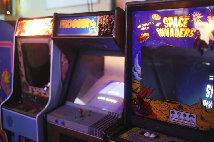 Bars and restaurants chase growth on Eastside Local News