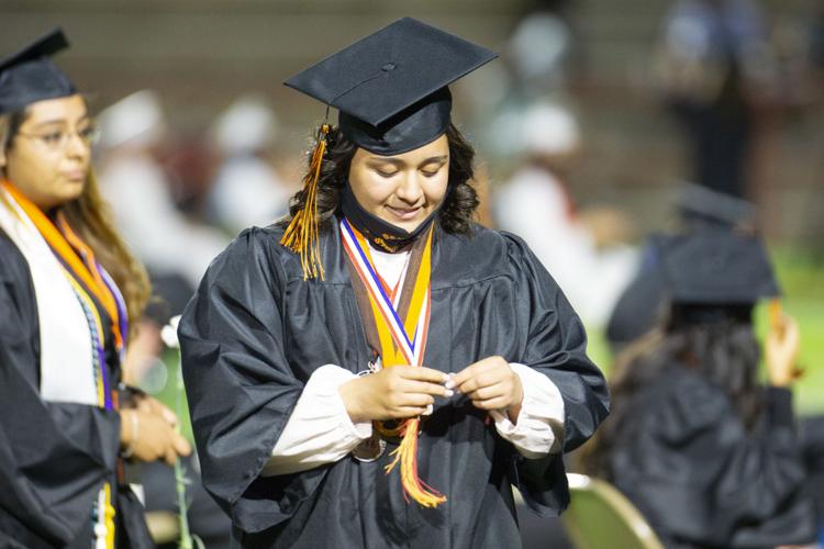 Photos El Paso High School Commencement Ceremony Lifestyle