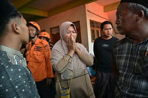 Two pulled from Indonesia school collapse as rescuers race against time | National | elpasoinc.com